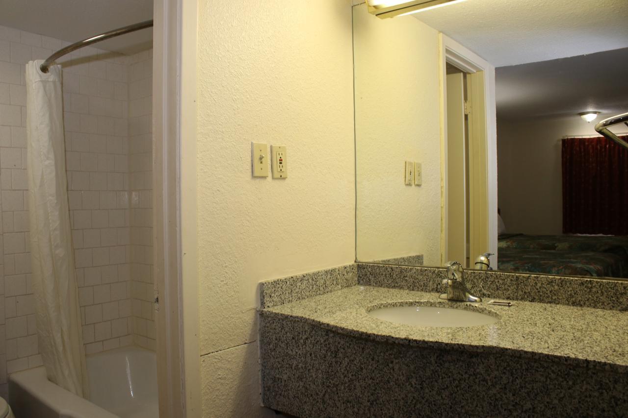 Travel Inn San Antonio Lackland Sea World Zewnętrze zdjęcie