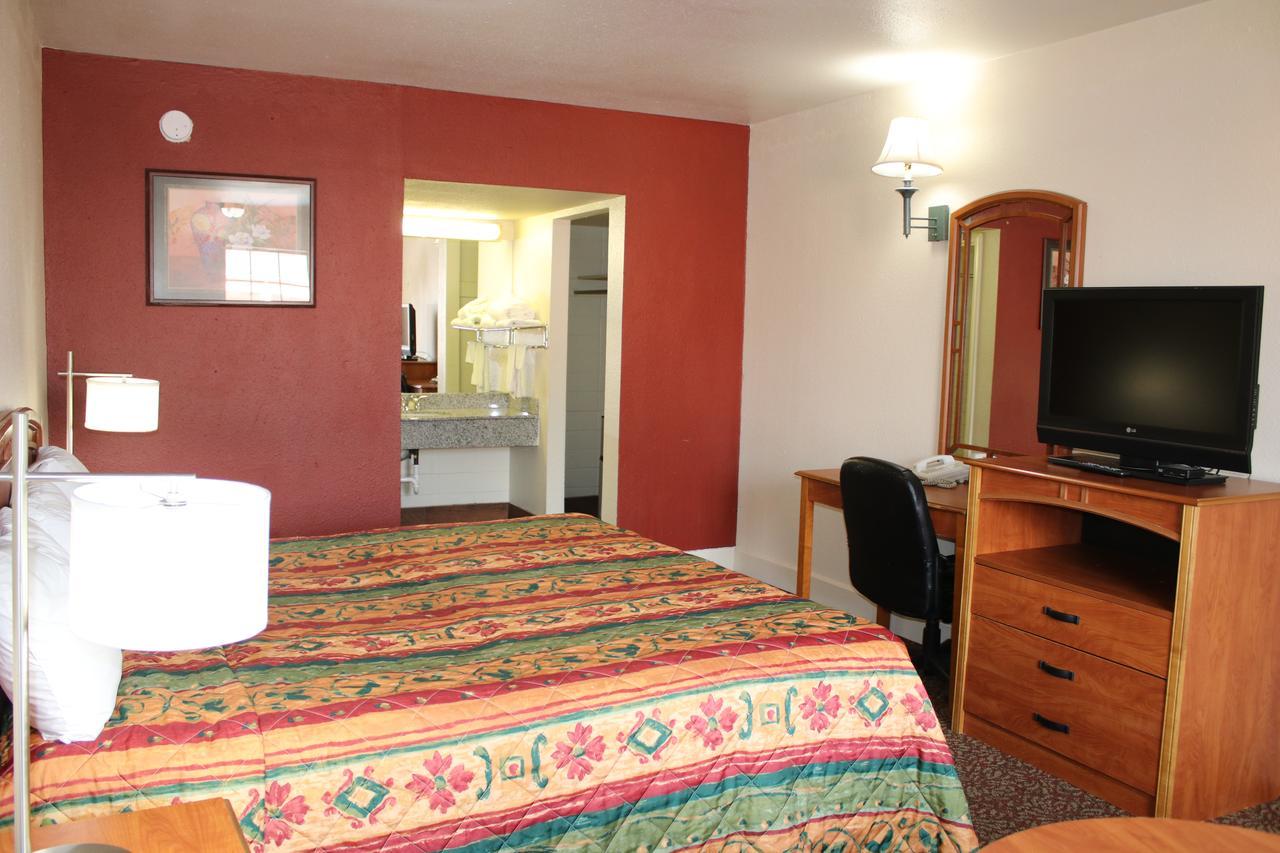 Travel Inn San Antonio Lackland Sea World Zewnętrze zdjęcie